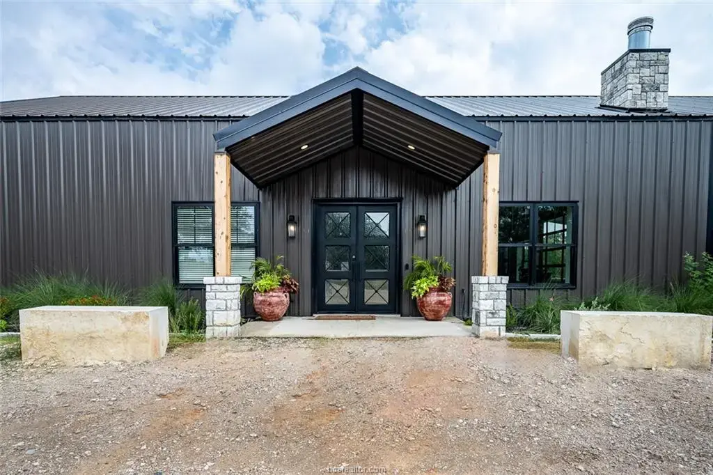 6876 Koppe Bridge Road, College Station