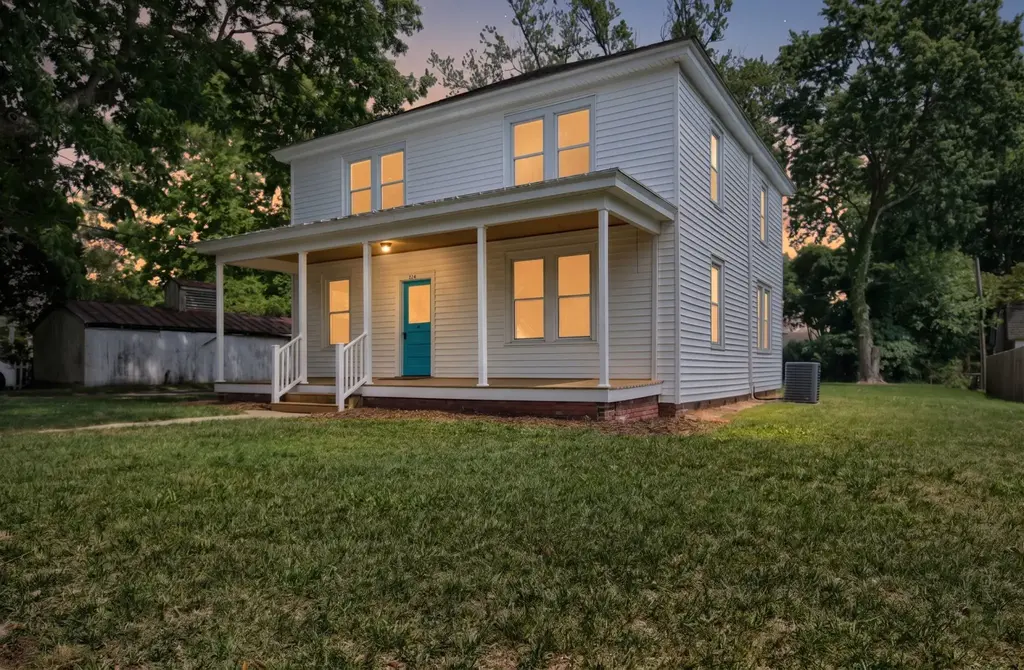 326 6th Street, West Point