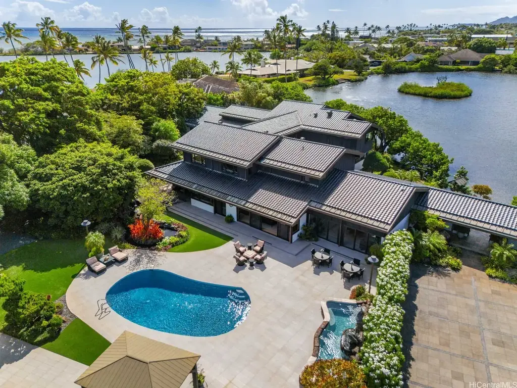 6015 Kalanianaole Highway, Honolulu