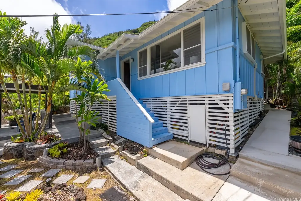 3017 Lanikaula Street, Honolulu
