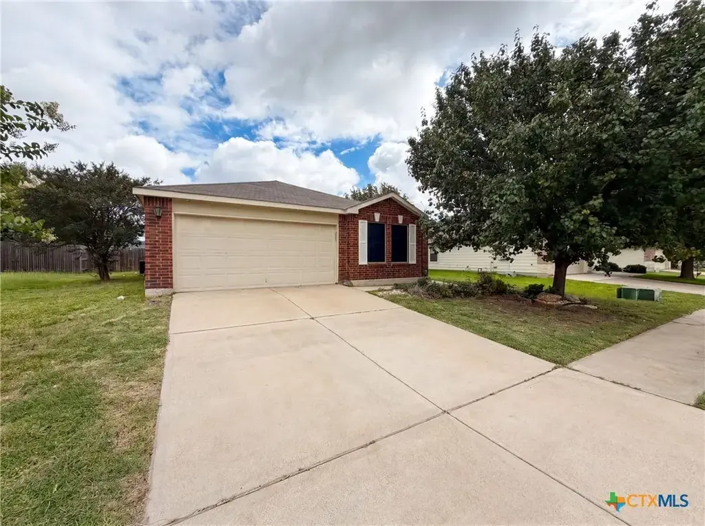 413 E Vega Lane, Killeen
