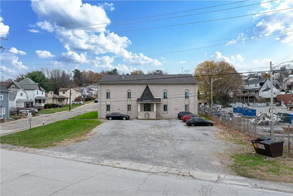 2204 Constitution Boulevard , New Kensington