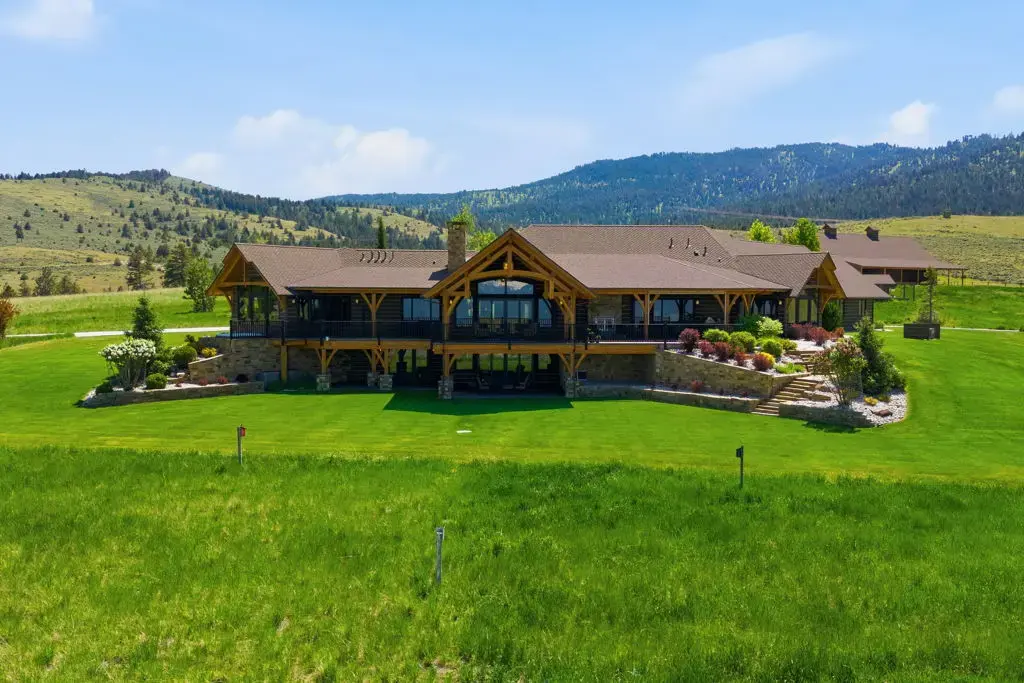 241 Double D Road, Stevensville