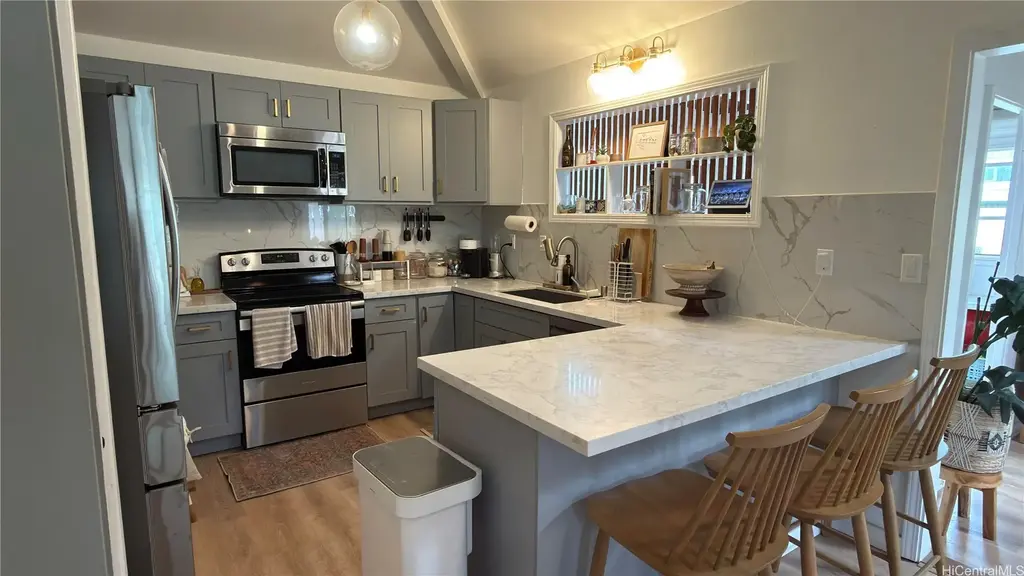 94-451 Noholoa Loop, Mililani