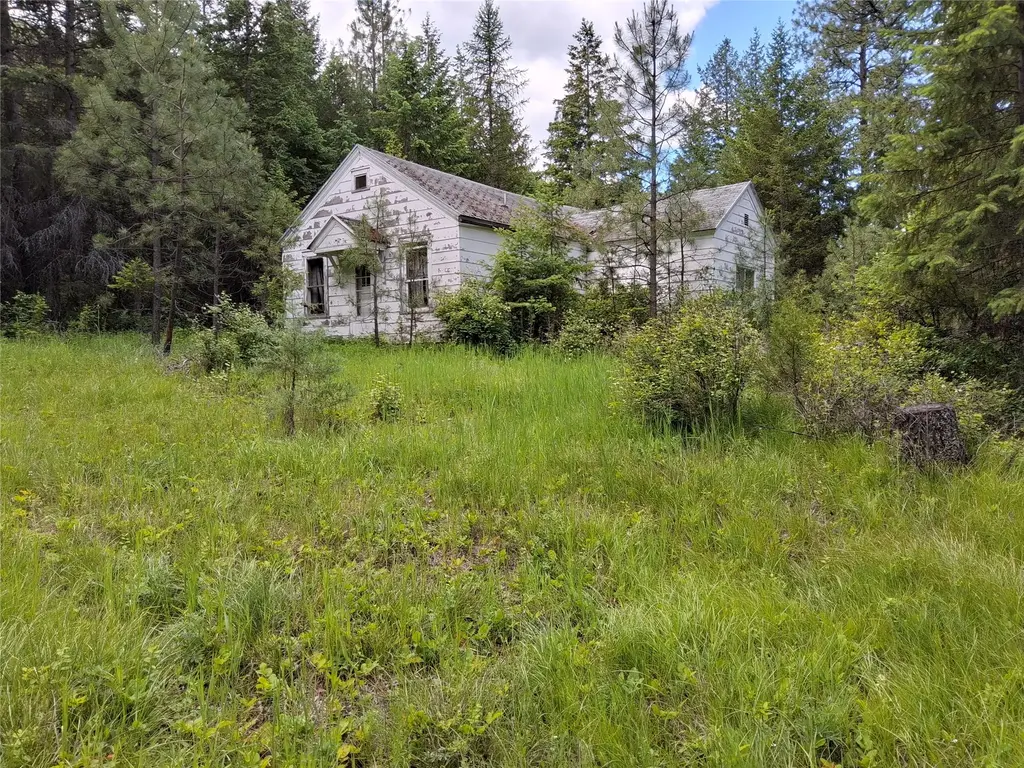 746 Tami Drive E, Superior