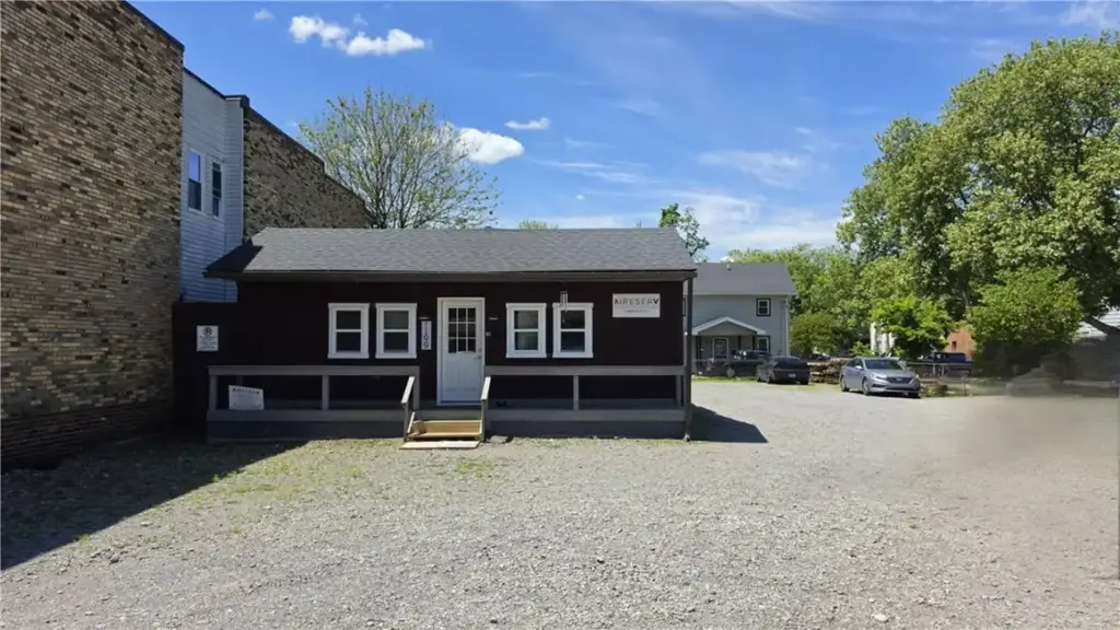 1199 Merchant Street , Ambridge