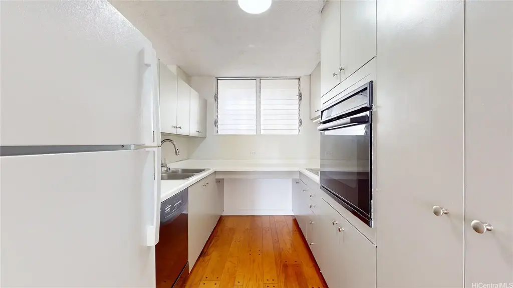 469 Ena Road # 1508, Honolulu
