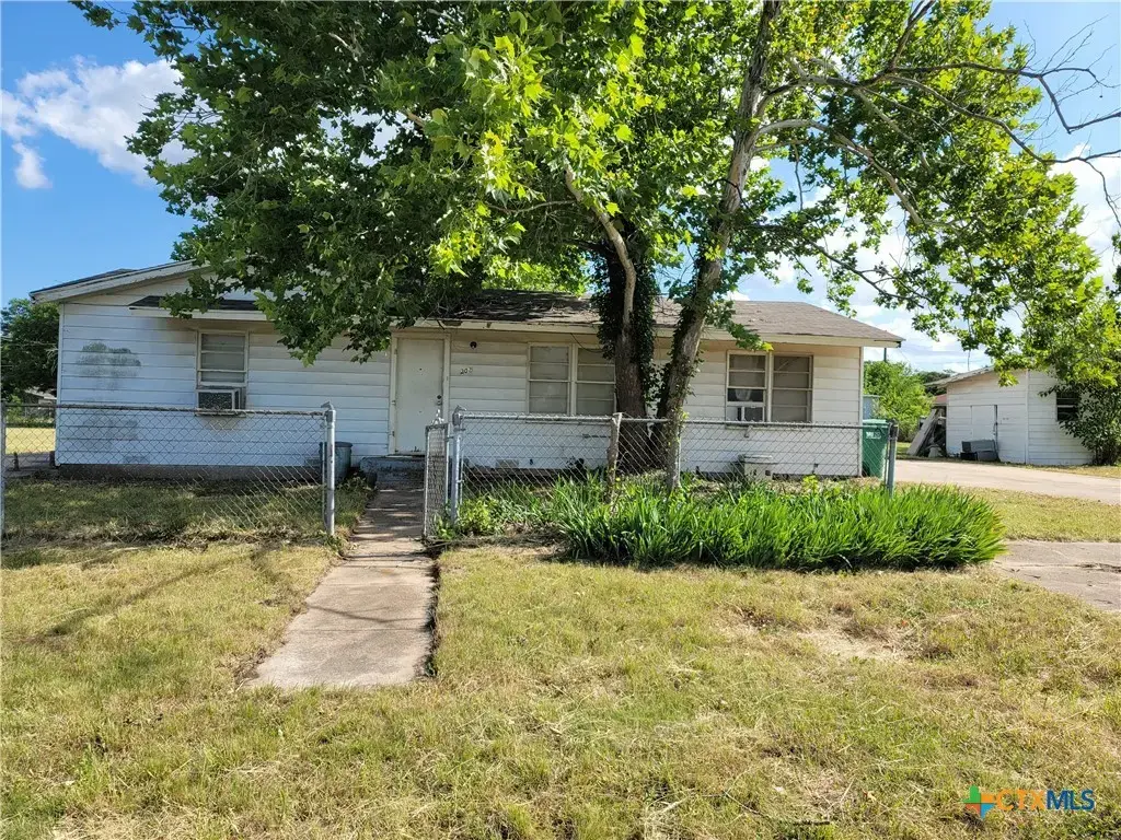 202 W Bobwhite Lane, Harker Heights