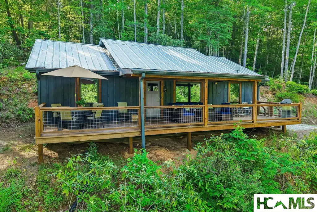 127 Short Road, Cashiers