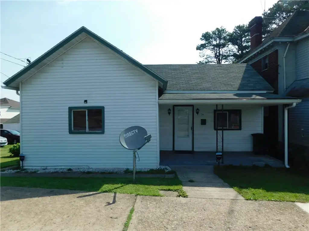 94 Easy Street, Uniontown