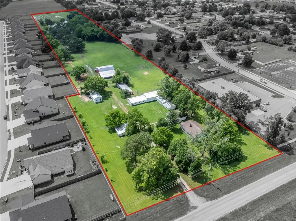 15493 N Highway 94, Pea Ridge