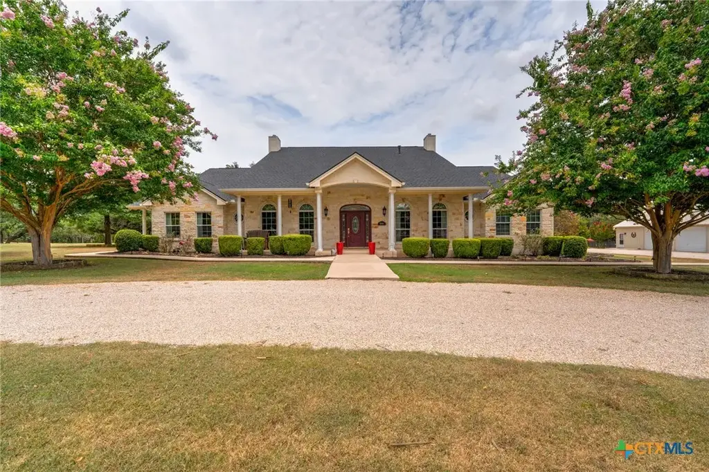 501 Lovejoy Lane, San Marcos