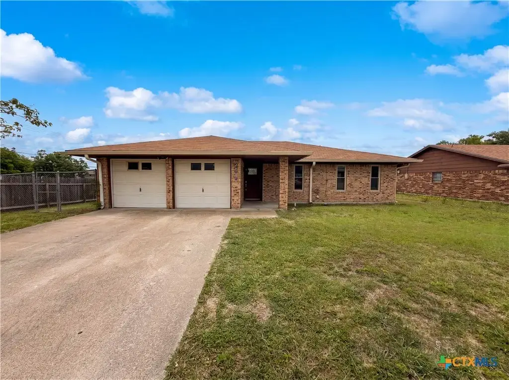 2012 Stardust Street, Killeen
