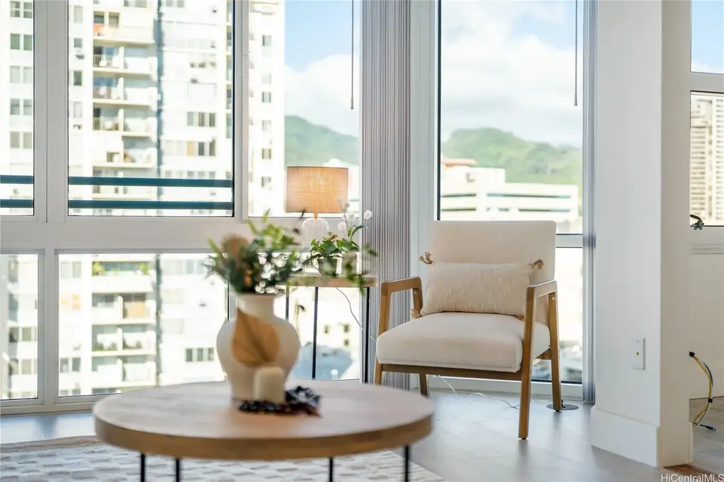 (unit #1208) 801 S King Street, Honolulu