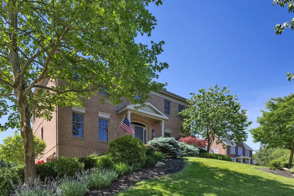 112 Middleground Place, Cranberry