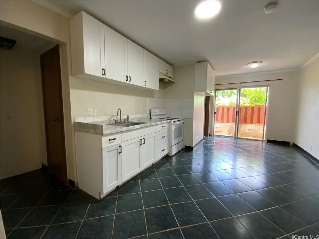66-942 Kamakahala Street, Waialua