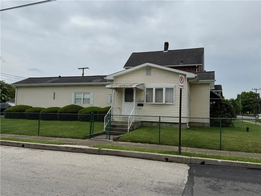 343 Oak Street , Latrobe