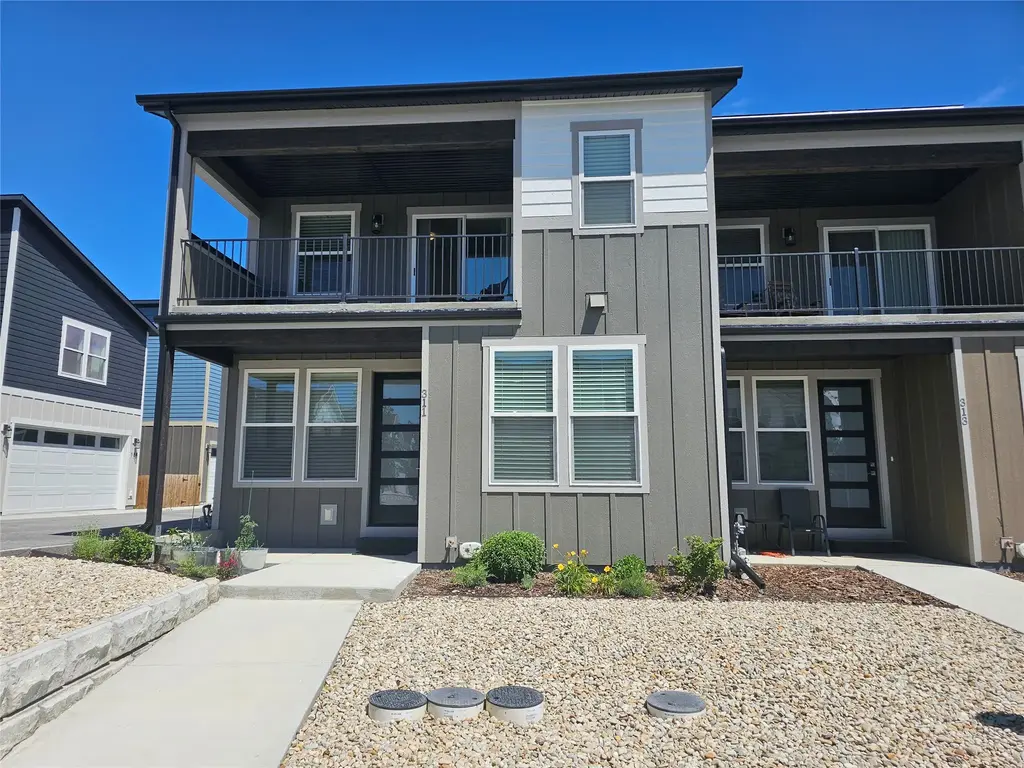 311 Destiny Drive, Hamilton