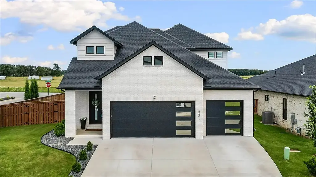 6601 Sw First Light Street, Bentonville