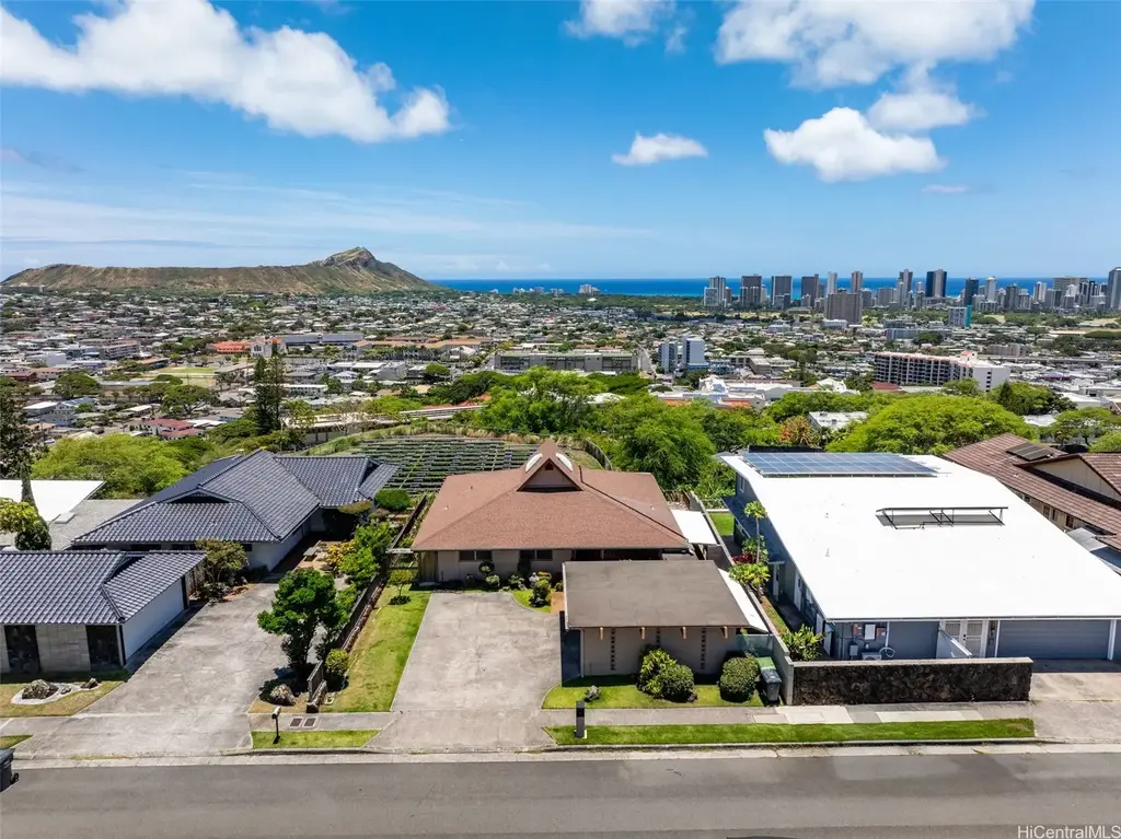 1485 Akeakamai Street, Honolulu