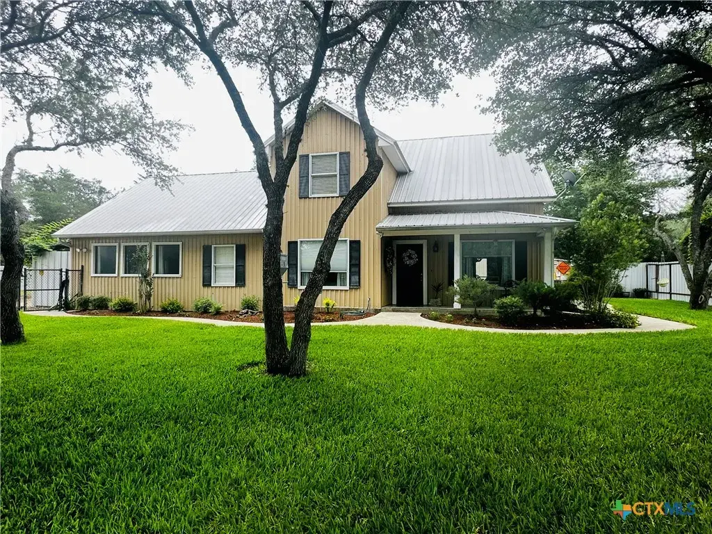693 Garcitas Creek Road, Inez