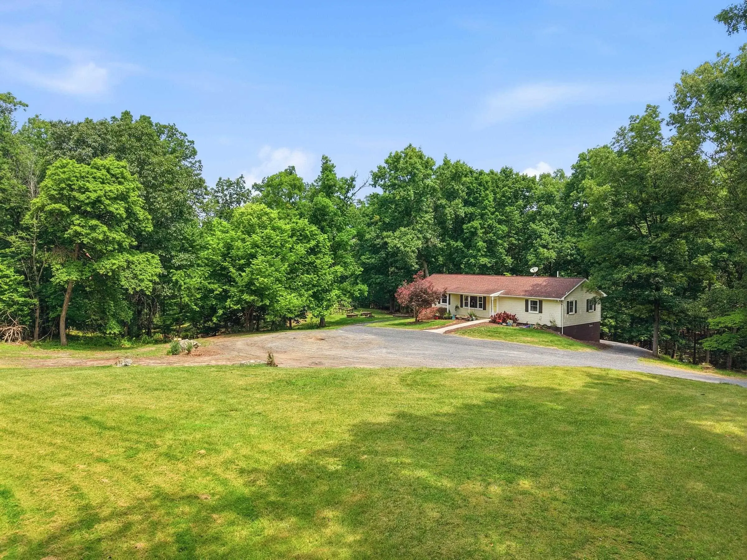 356 White Oak Ln, New Market