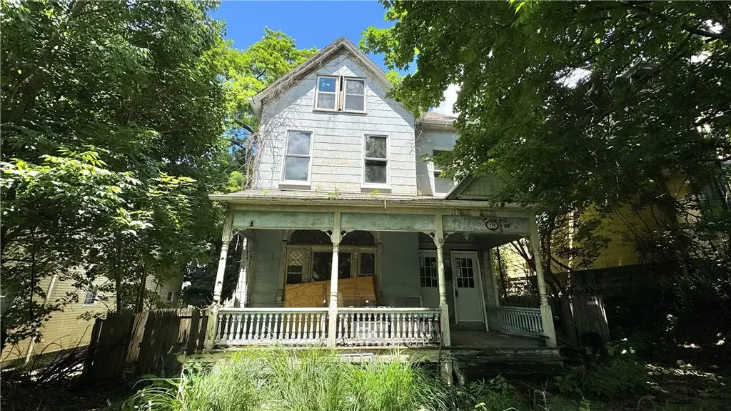 134 Meade Avenue , Bellevue
