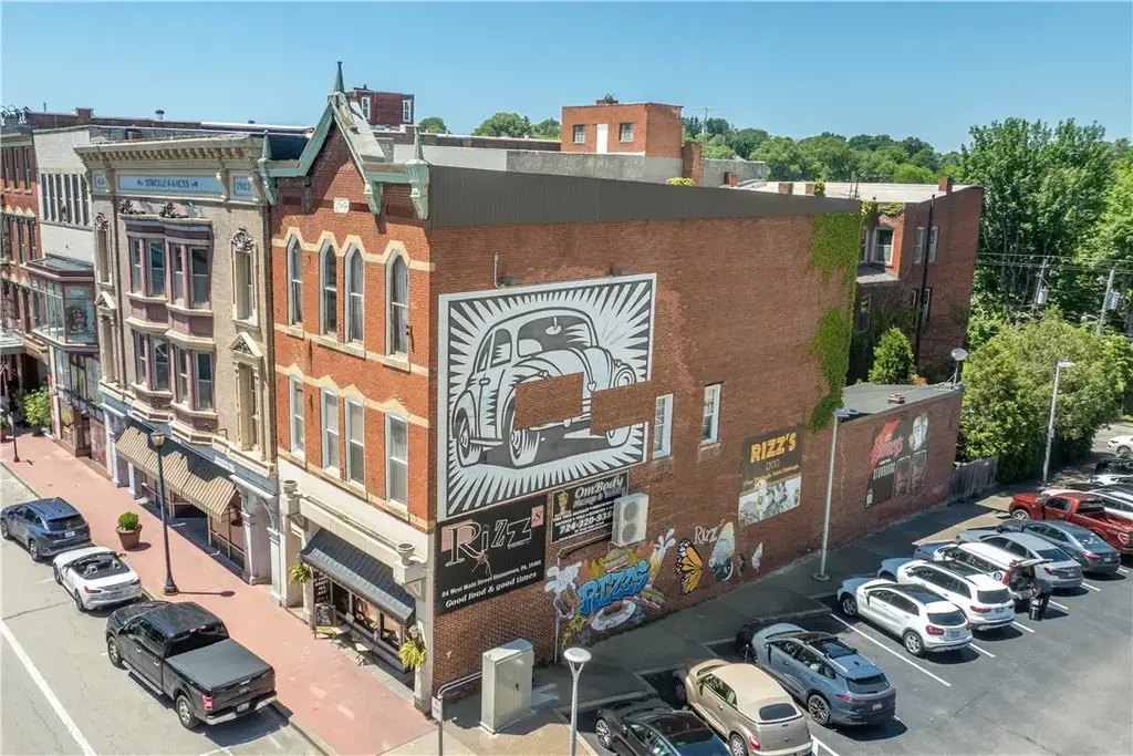 84 Main Street , Uniontown