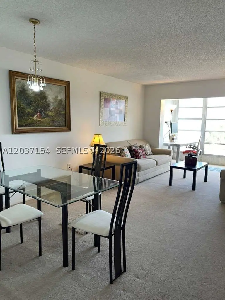 2 of 10 - 8081 N Sunrise Lakes Drive #306, Sunrise, FL