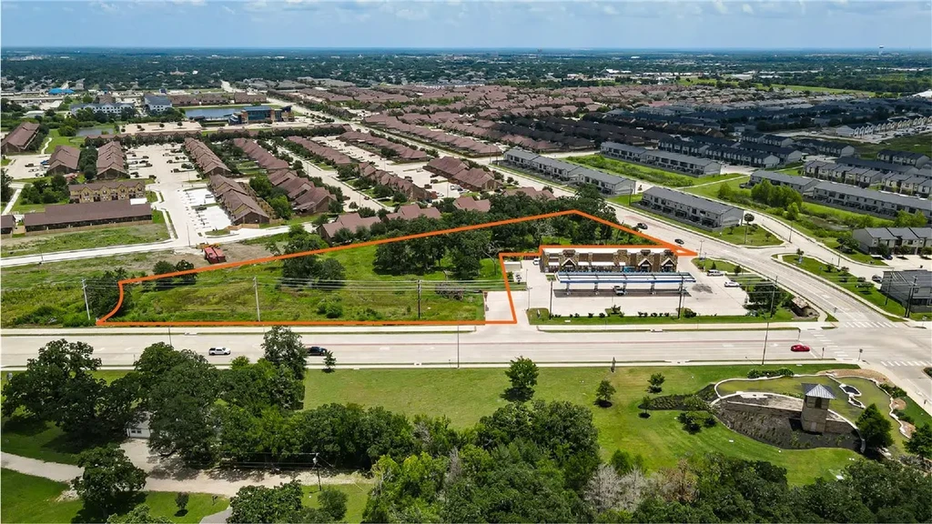 750 Deacon Drive W, College Station