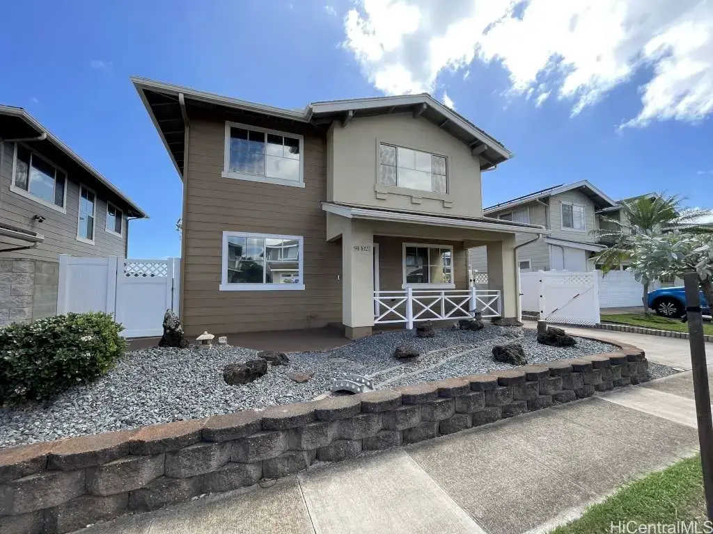 94-1027 Halekapio Street, Waipahu
