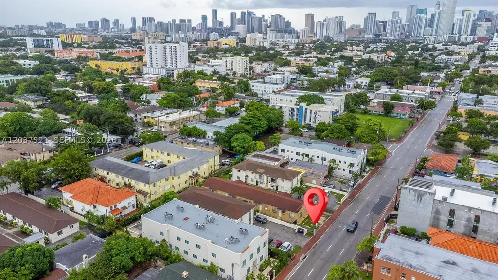 1345 Sw 7th St, Miami