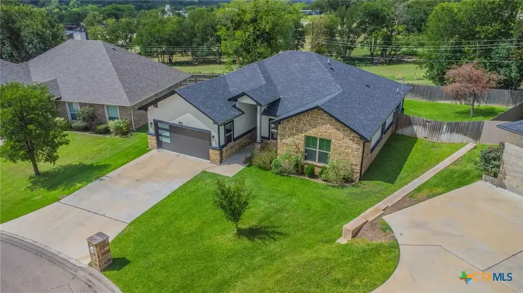 4410 Austin Circle, Temple