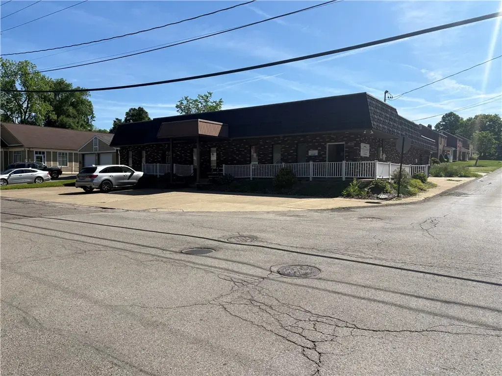 773 Pershing Street , Ellwood City