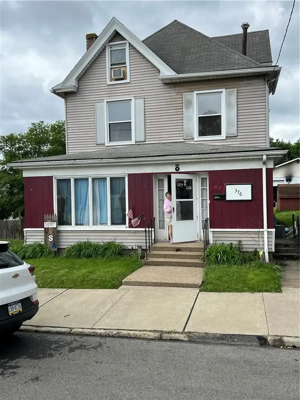 376 Vermont Avenue , Rochester