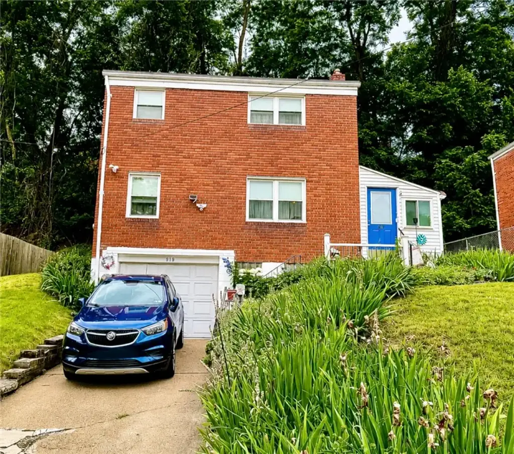 919 Millerdale Street , Stanton Heights