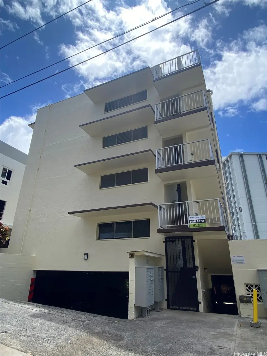 1419 Ernest Street # 303, Honolulu