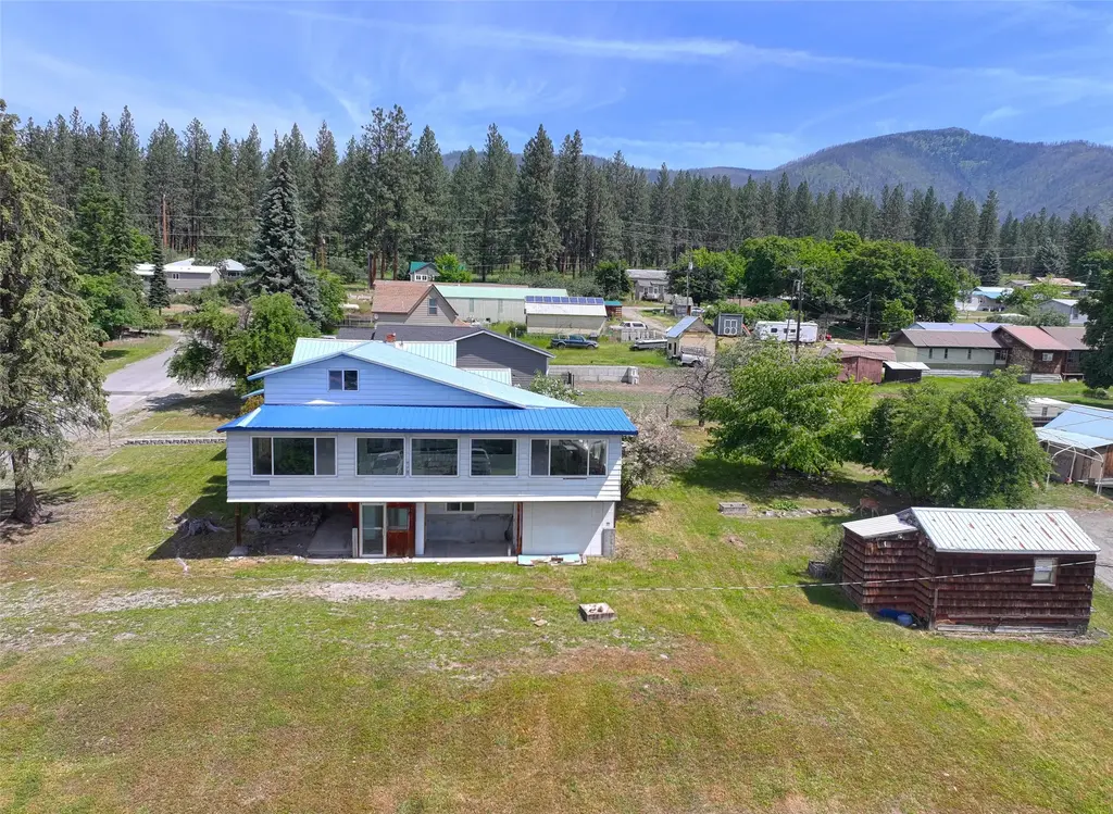 306 Gallatin Street N, Thompson Falls