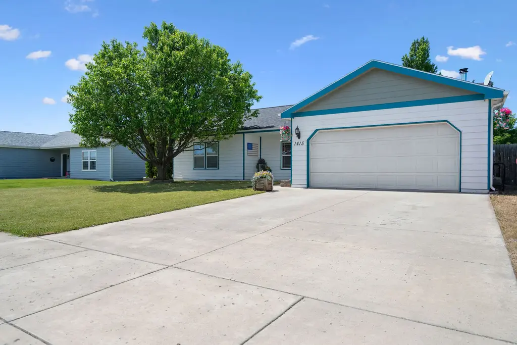 1415 Klondyke Loop, Somers