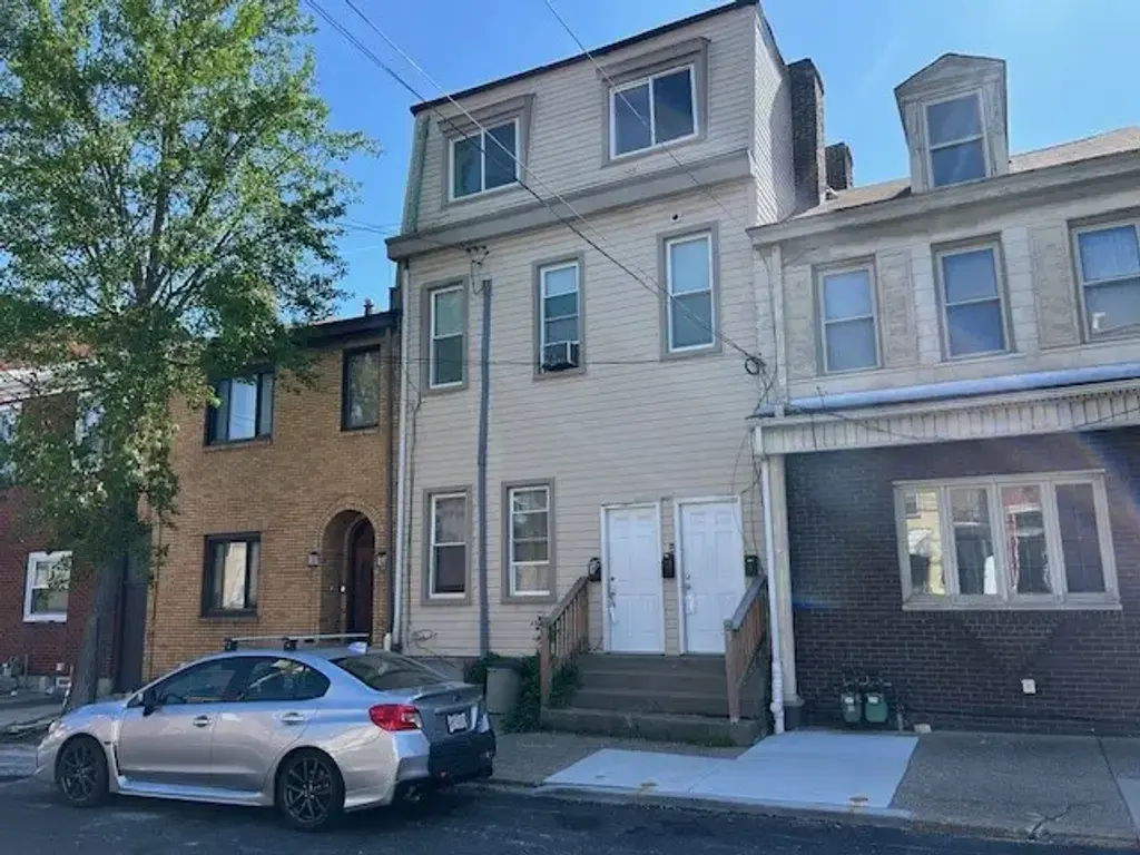 75 South 19th Street, South Side