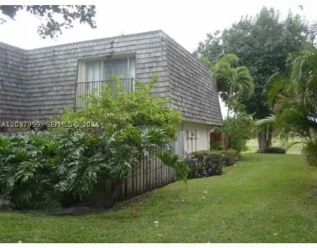 2060 Sw 90th Ave A-18, Davie