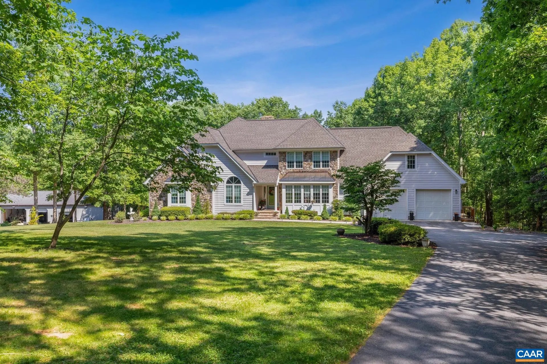 2629 Ducks Lake Ridge Rd, Scottsville