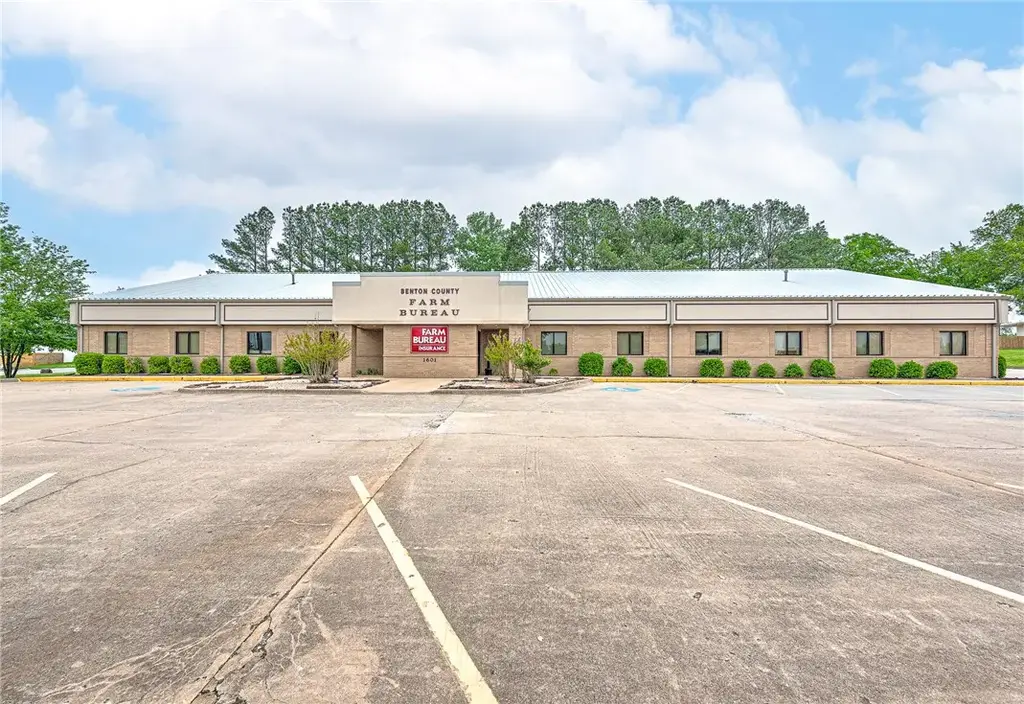 1601 Sw A Street, Bentonville