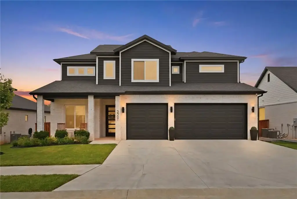 3507 Sw Starburst Avenue, Bentonville