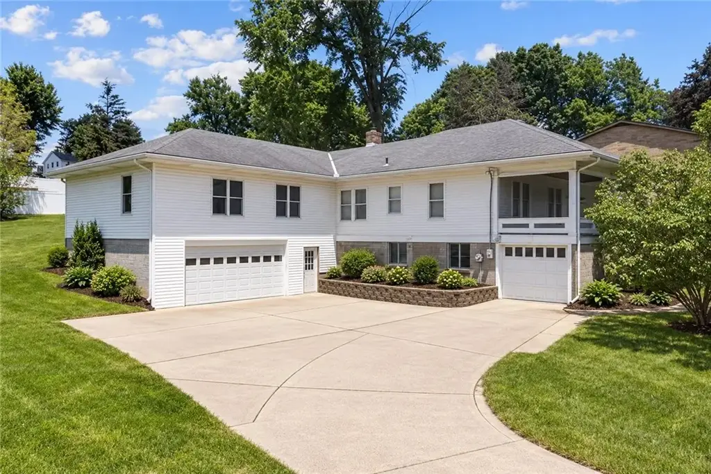 1405 Park Avenue , N Franklin