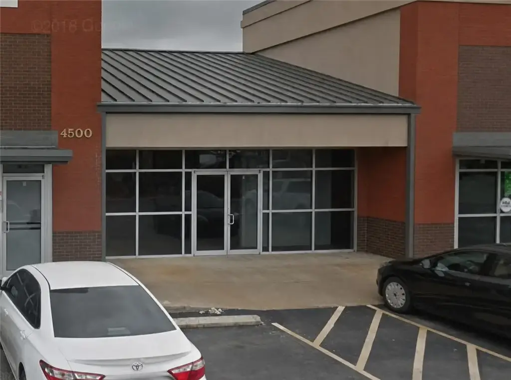 4500 W Walnut Avenue Suite 6, Rogers