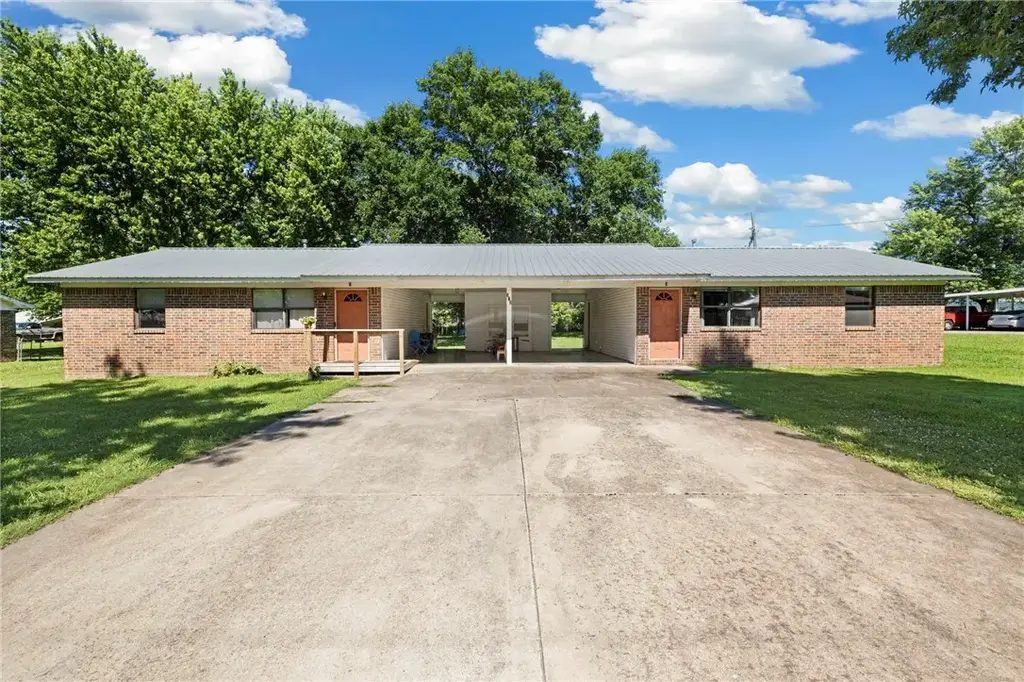 305 Pittman Street, Prairie Grove