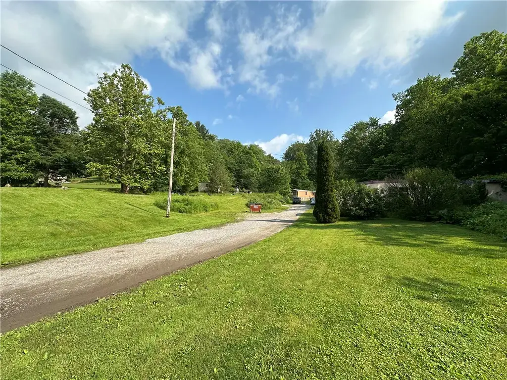 20 Engle Road, Industry