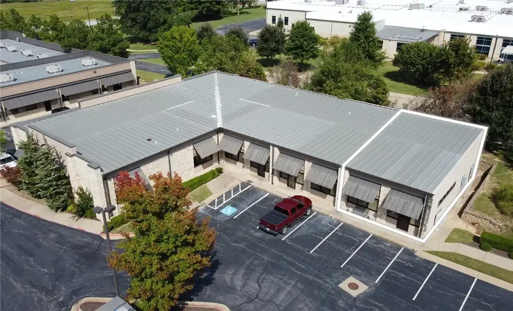 1406 E Central Avenue 12, Bentonville