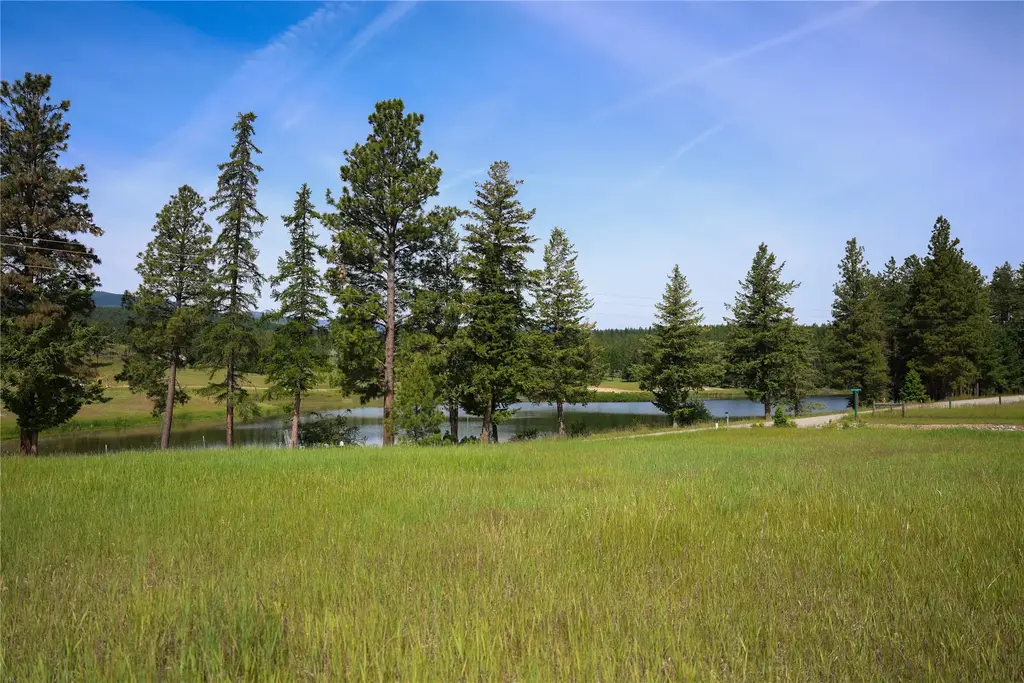 Nhn Deer Meadow Lane, Rexford